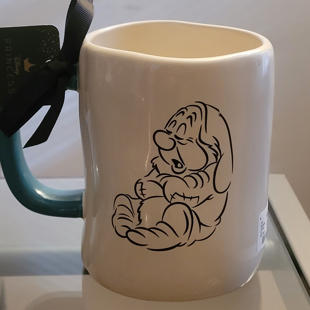New Disney Rae Dunn Sleepy Snow White and Seven Dwarfs Mug